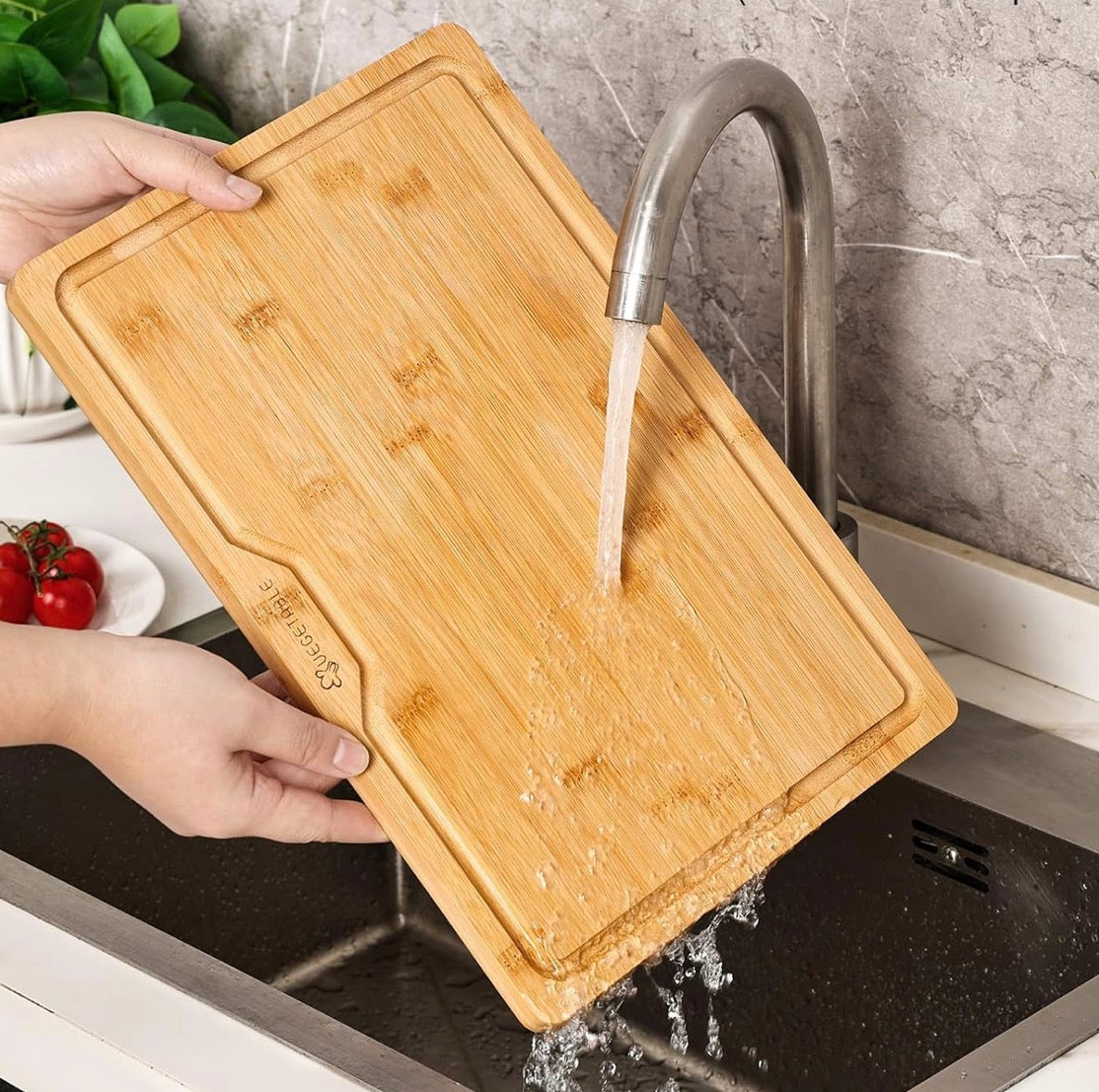 Bamboo Chopping Board Set 3-Piece with Holder - Large Bamboo Kitchen Boards (40 x 28 / 36 x 24 / 30 x 20 cm), Double-Sided with Juice Groove for Meat, Vegetables & Bread